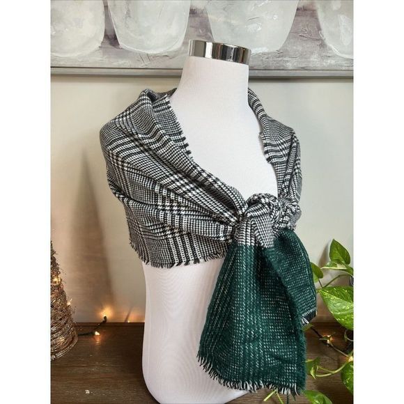 INC International Concepts Women's Plaid Colorblock Scarf Green NWT - Picture 3 of 8